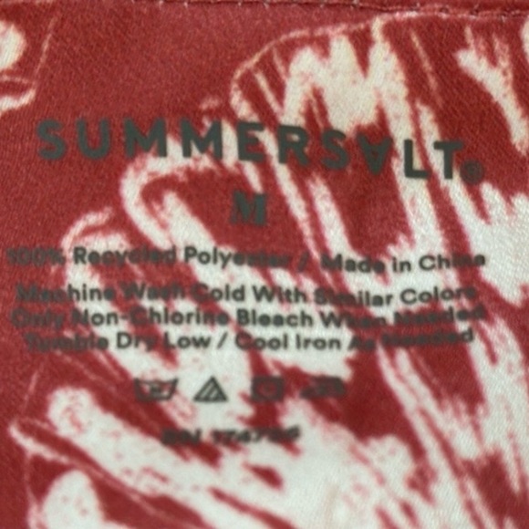 NWT Summersalt Cloud 9 Satin PJ top Long Sleeves Burgundy Seashell Print Medium - Picture 12 of 14